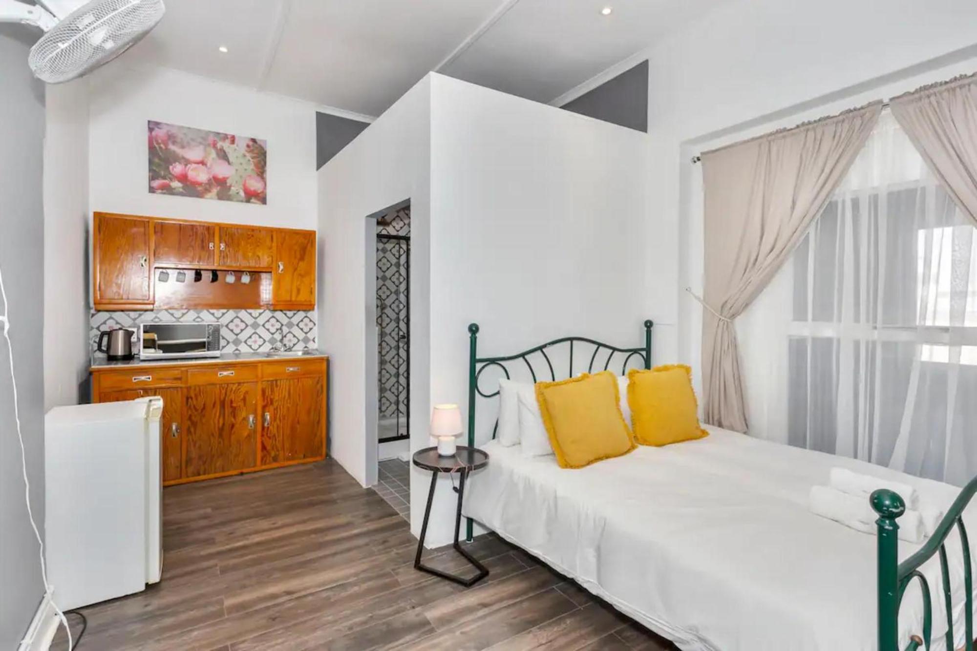 Serene Flat For 2 Woodstock Apartment *