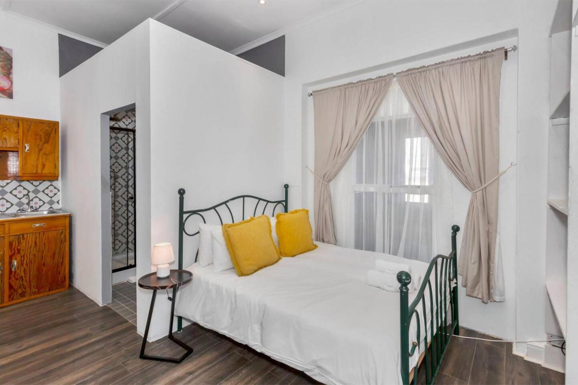 Serene Flat For 2 Woodstock