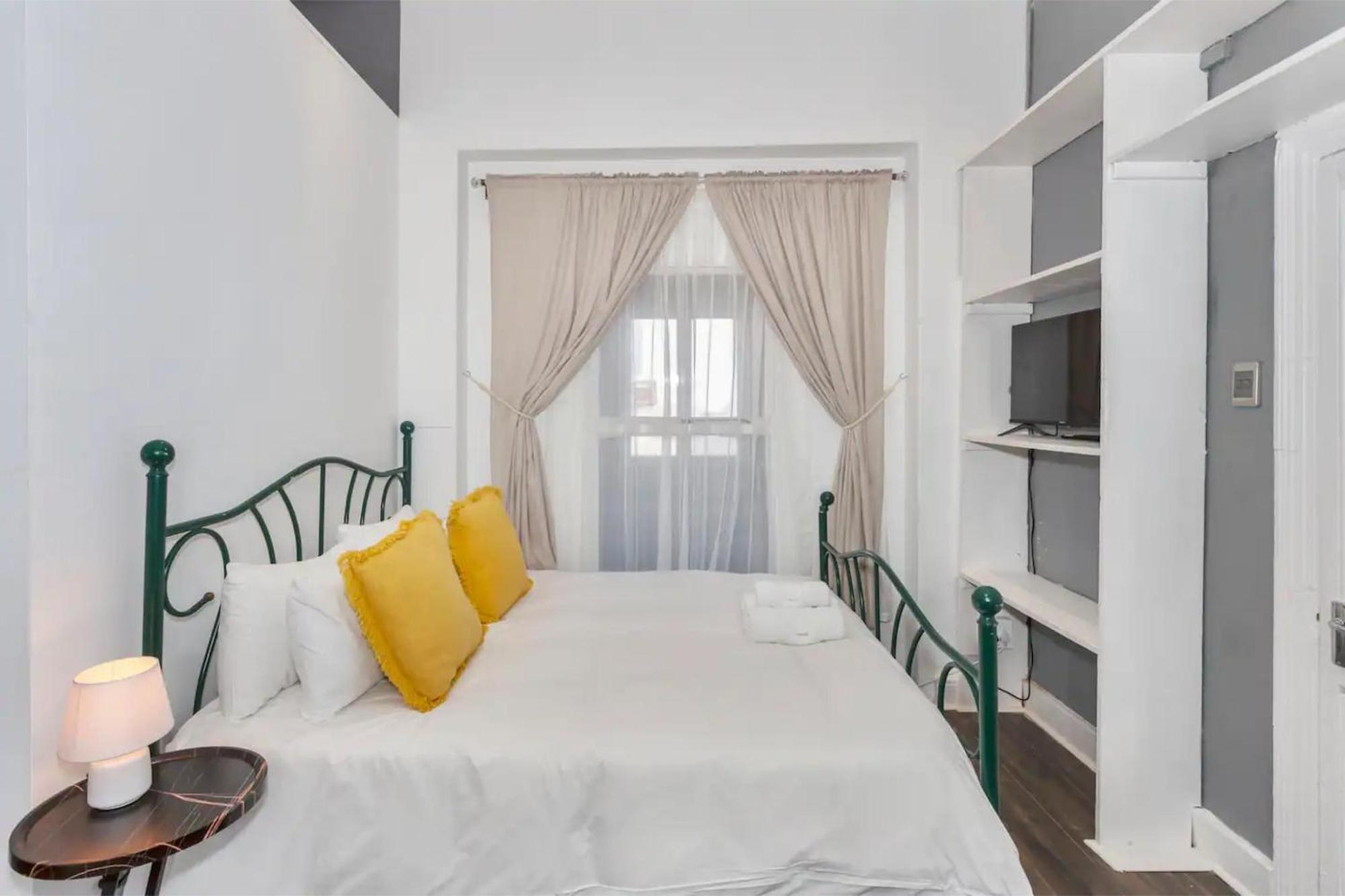 Serene Flat For 2 Woodstock Apartment